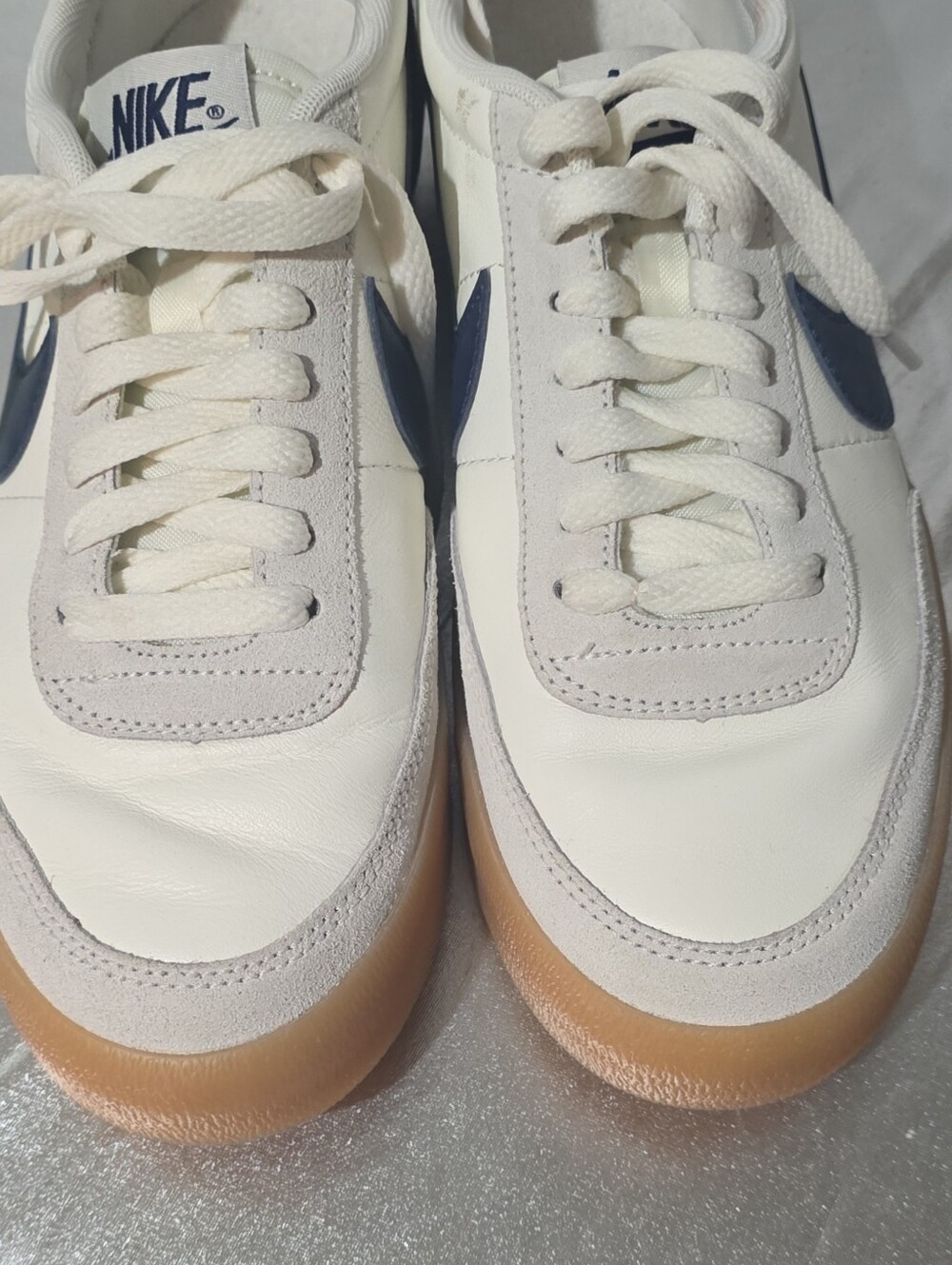 Nike Cream and Navy Leather Low-Top Trainers with Gum Sole